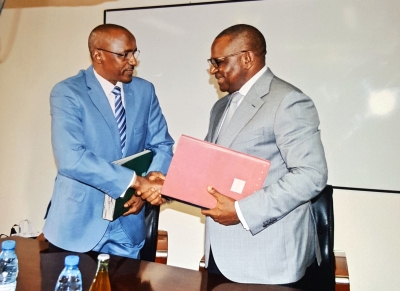 COOPERATION DOUANIERE  délégation des douanes tchadienne en visite de travail avec la Douane Camerounaise à Douala.